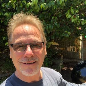 Meet your Posher, Tom